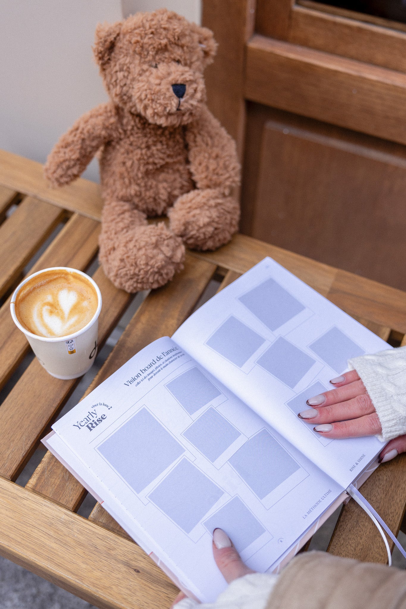 L'agenda nude (non-daté)